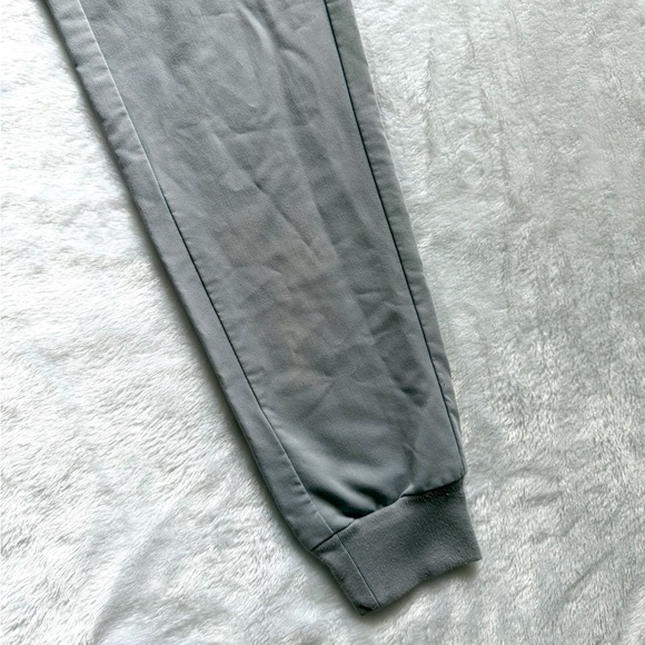 Figs XS Scrubs Set! Gray Zamora Jogger and Casma Top - Picture 7 of 8